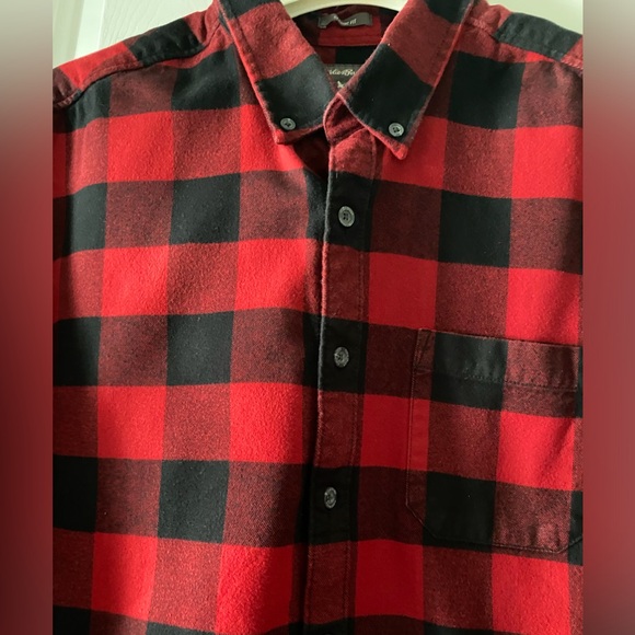 2XL Tall Eddie Bauer Red & Black Plaid Shirt. - Picture 3 of 8